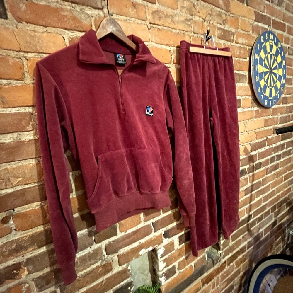 VINTAGE Pinnacle Tracksuit.